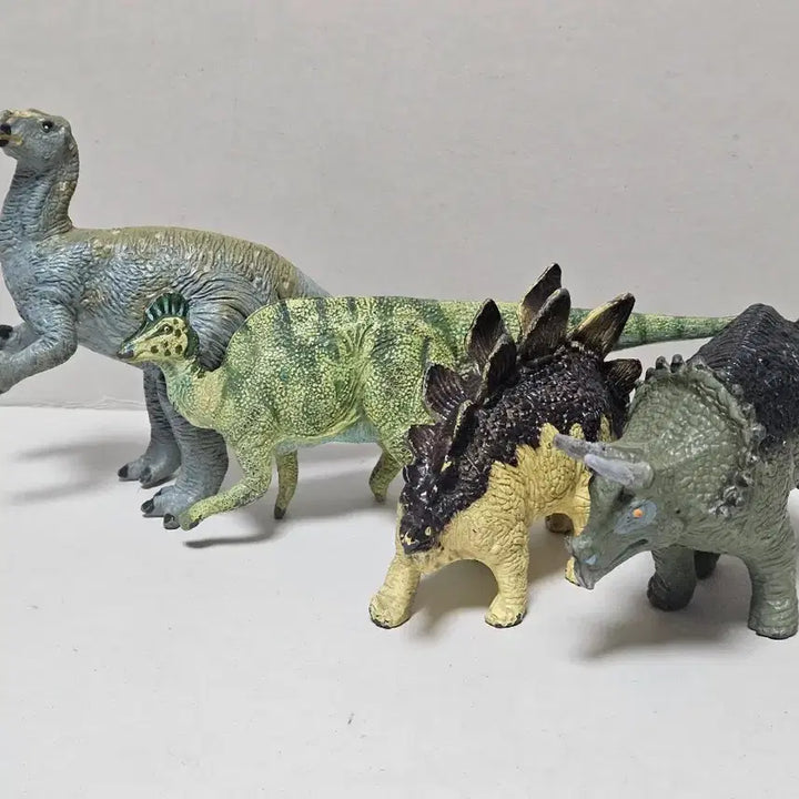 [BUNJANG] Safari Ltd. Carnegie Collection Herbivore Dinosaur Figures (4 Types, Vintage) / 사파리 엘티디 카네기 컬렉션 초식 공룡 피규어 4종 일괄 고전완구