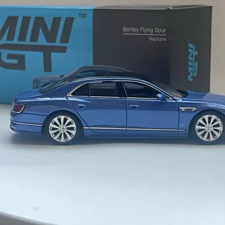 [BUNJANG] MINI GT Bentley Flying Spur Neptune Blue Diecast Model / MINI GT 미니지티 벤틀리 플라잉스퍼 넵튠 블루 판매!