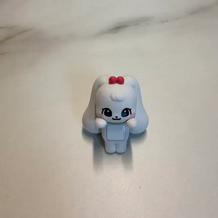[BUNJANG] MINIVERIPHONE Figure - Cheery Wonyoung / 미니브 스마트폰 피규어 히퍼 체리 원영