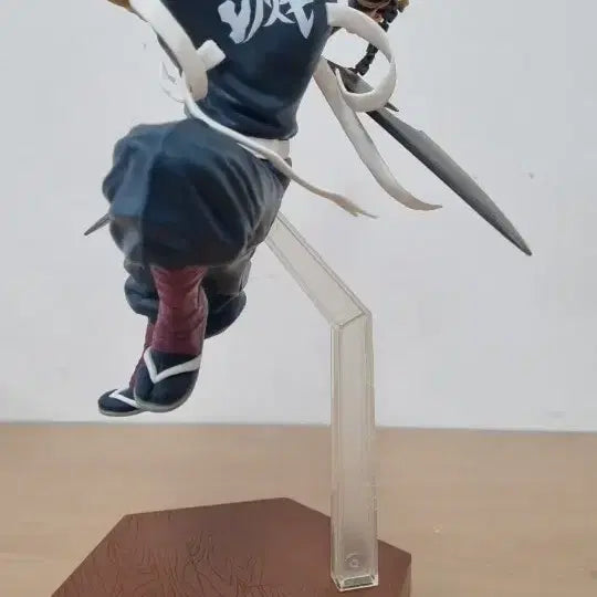 [BUNJANG] Demon Slayer Tengen Uzui Figure / 귀멸의 칼날 텐겐 피규어 팝니다