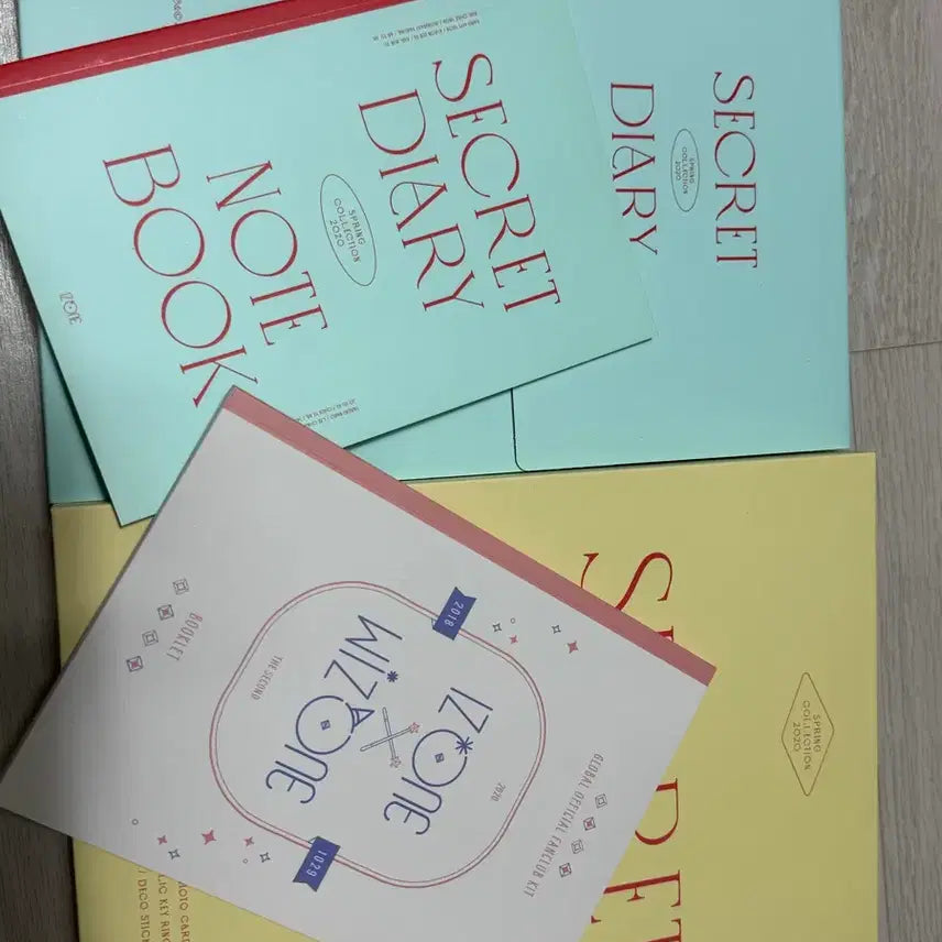 [BUNJANG] IZ*ONE Secret Diary &amp; Album Merchandise Bundle Set / 아이즈원 시크릿 다이어리 및 앨범 구성 굿즈 일괄