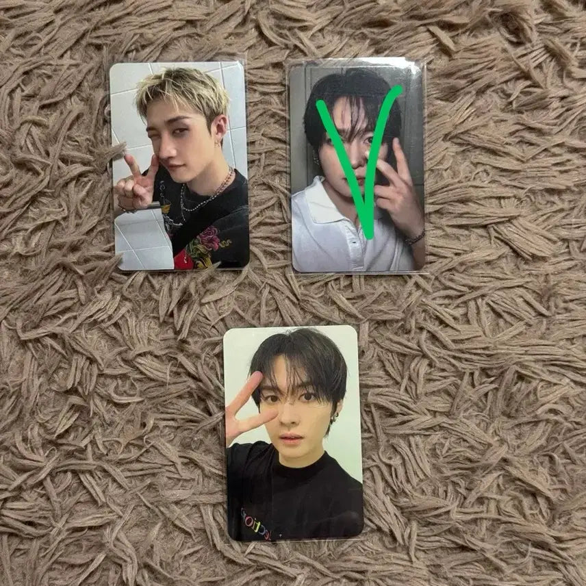 [BUNJANG] Stray Kids SKZ THIS MAN 2nd Week Lucky Draw Music Korea POB Bang Chan Lee Know Photocard / 스트레이키즈 스키즈 디스앤댓 팝업 2주차 럭드 뮤직코리아 미공포 특전 방찬 리노 포카