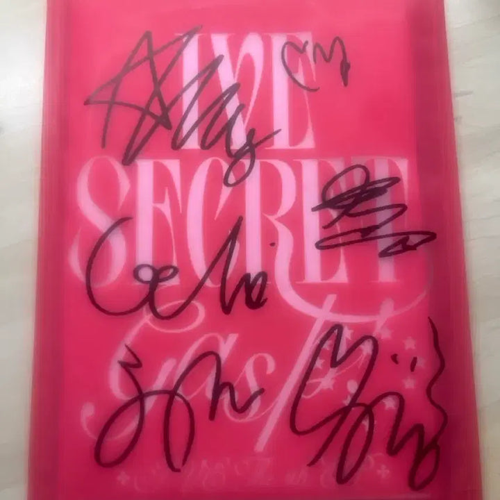 [BUNJANG] IVE Signed Album / 아이브 싸인앨범 싸게 양도해요