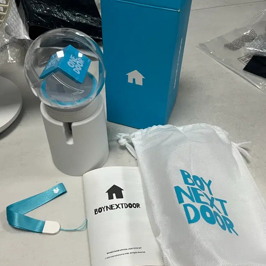 [BUNJANG] BOYNEXTDOOR Official Light Stick / 보넥도응원봉