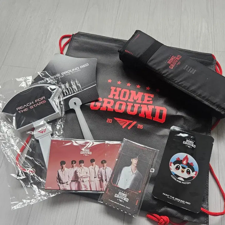 [BUNJANG] Day 2 T1 Home Ground Lucky Draw Set (Sealed) / Day2 T1 홈그라운드 직관 특전 세트 (미개봉)