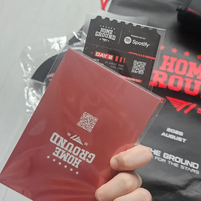 [BUNJANG] Day 2 T1 Home Ground Lucky Draw Set (Sealed) / Day2 T1 홈그라운드 직관 특전 세트 (미개봉)