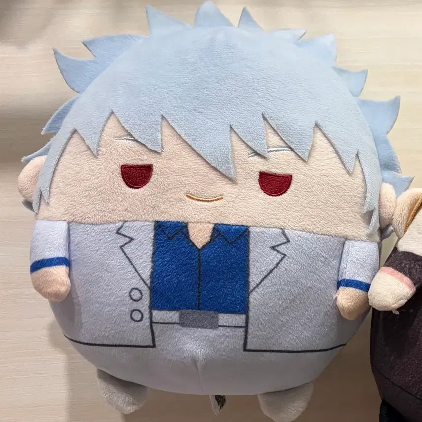 [BUNJANG] Gintama Sakata Gintoki Suit Fuwakororin M Plush Doll Host Arc / 은혼 사카타 긴토키 정장 후와코로링 M 누이 인형 호스트편