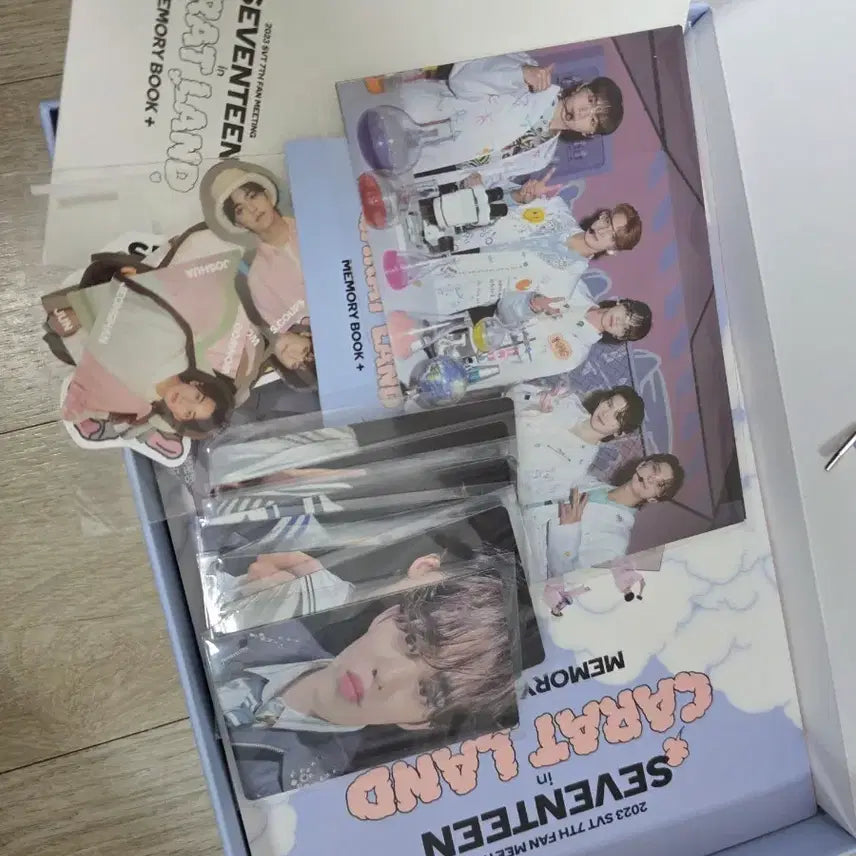 [BUNJANG] Seventeen 2023 Caratland Memory Book Photocard Set / 세븐틴 2023 캐럿랜드 메모리북(포카포함)