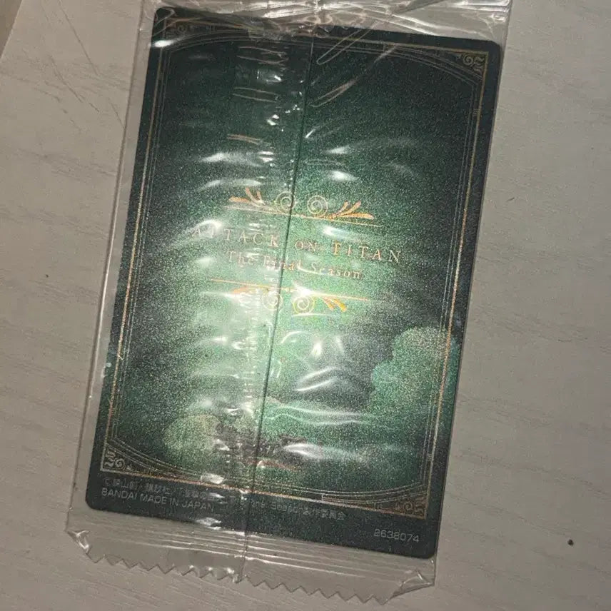[BUNJANG] Attack on Titan Wafer Card Eren Yeager &amp; Ymir No.28 Visual Card (Final Season Key Visual) / 진격의거인 웨하스 카드 포카 에렌 유미르 No.28 비주얼 카드(파이널 시즌 키 비주얼)