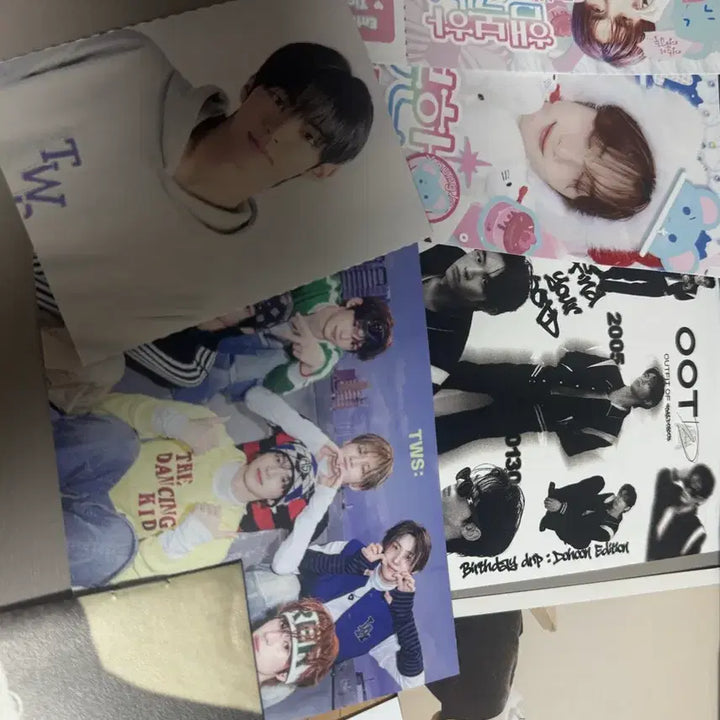 [BUNJANG] TWS Shinyu Dohoon Youngjae Seungsik Cafe POB Bundle Set Album Photocard / 투어스 신유 도훈 영재 생카 특전 지훈 포카 미공포 일괄 처분 앨범