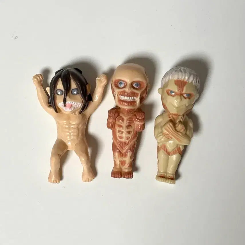 [BUNJANG] Attack on Titan Puchou Chopstick Rest Figure Set (Eren, Colossal Titan, Armored Titan) / 진격의 거인 푸쵸 젓가락 받침대 피규어 고전 에렌 초대형거인 갑옷거인