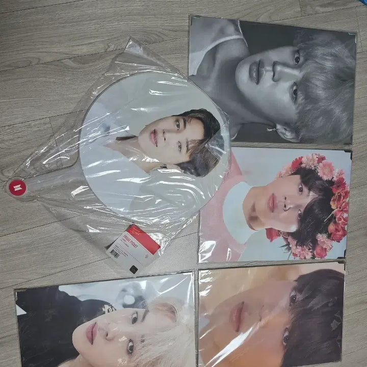 [BUNJANG] BTS Jimin Premium Photo &amp; Fan Set (Sealed) / 지민 프리미엄포토, 부채 일괄