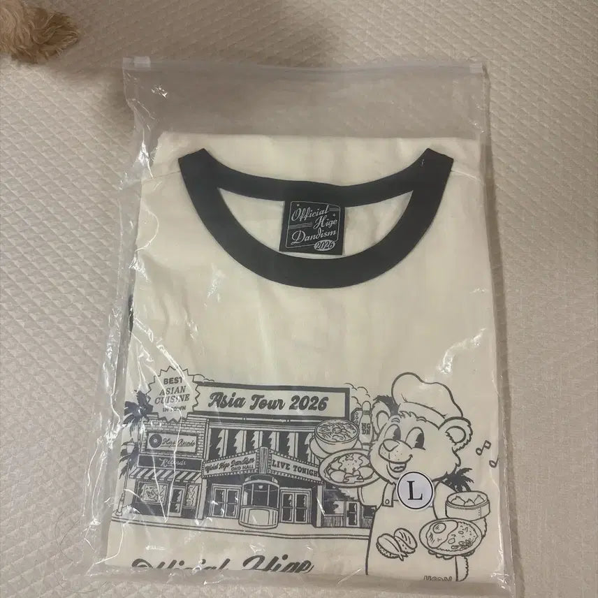 [BUNJANG] Official Hige Dandism Asia Tour 2026 Off-White T-Shirt (L, Sealed) / [L][미개봉] 히게단 아시아투어 2026 오프화이트 티셔츠 미개봉