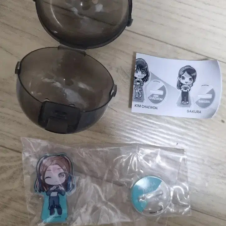 [BUNJANG] LE SSERAFIM ANTIFRAGILE Huh Yunjin Pit-a-Pat Acrylic Stand / 피타!데포르메 르세라핌 ANTIFRAGILE 아크릴스탠드 허윤진