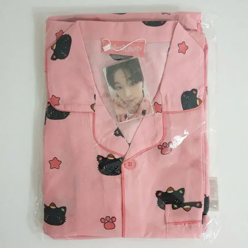 [BUNJANG] NCT WISH Odd To Love Pop-Up Wish Doll Kuri Pajama Set M - Riku / 엔시티위시 오드투러브 팝업 위시돌 쿠리 파자마 세트 M 리쿠 잠옷