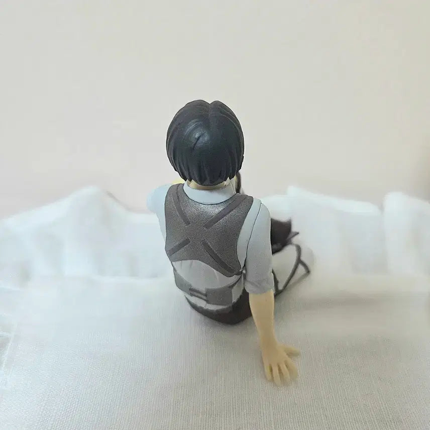 [BUNJANG] Attack on Titan Levi Ichiban Kuji G Prize Figure / 진격의거인 리바이 제일복권 이치방쿠지 g상 고전 피규어