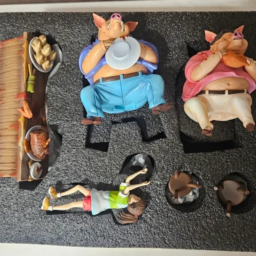 [BUNJANG] Ghibli OPM Studio Spirited Away Pig Family Resin Figure / 지브리 opm스튜디오 센과치히로 레진 피규어