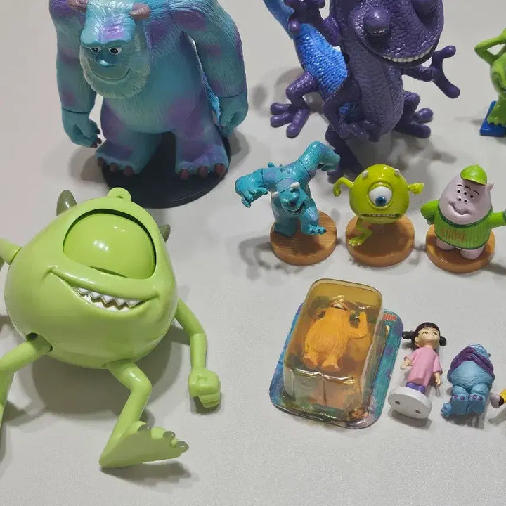 [BUNJANG] Monsters, Inc. Figure 16-Piece Set / 몬스터주식회사 피규어 16종 세트