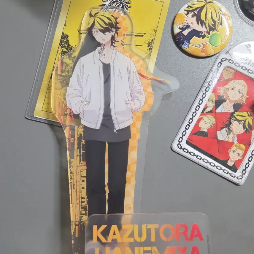 [BUNJANG] Tokyo Revengers Kazutora Goods Bundle (Figure, Badge, Manju, Acrylic Stand) / 도쿄리벤저스 도리벤 카즈토라 피규어, 뱃지, 만쥬, 아크릴 스탠드 굿즈 일괄