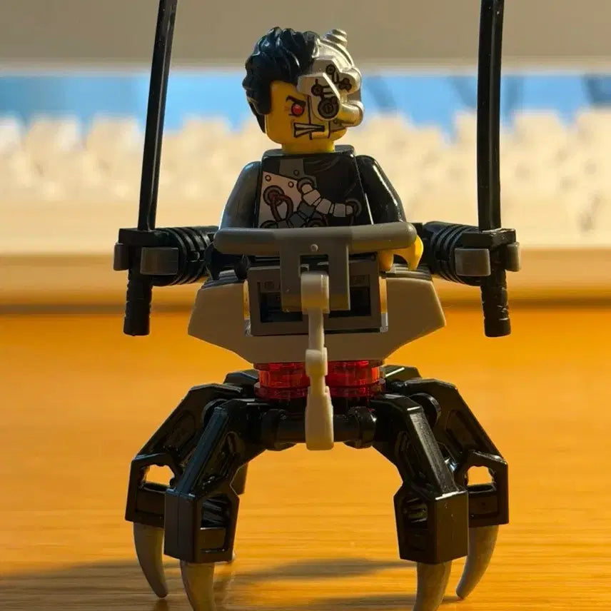 [BUNJANG] LEGO Ninjago Cyrus Borg Minifigure / 레고 닌자고 사이러스 보그 유일매물 미니피규어