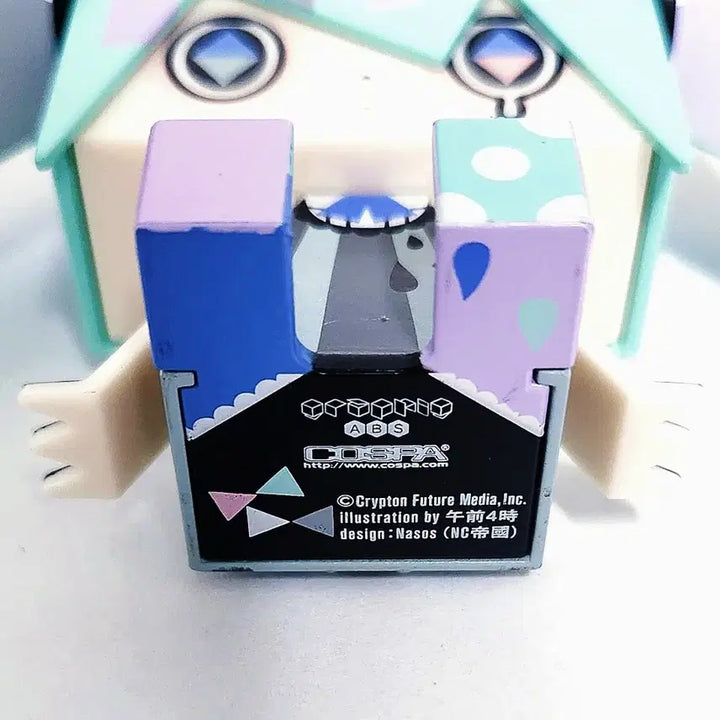 [BUNJANG] Vocaloid Hatsune Miku Zito Miku Graphig Figure / 보컬로이드 보카로 하츠네 미쿠 지토 미쿠 그라피그 고전 피규어