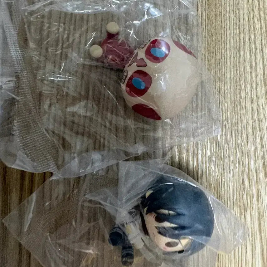 [BUNJANG] Attack on Titan Choco-Noco Colossal Titan &amp; Mikasa Figures Bundle Set / 진격의 거인 초코노코 초대형거인 미카사 일괄