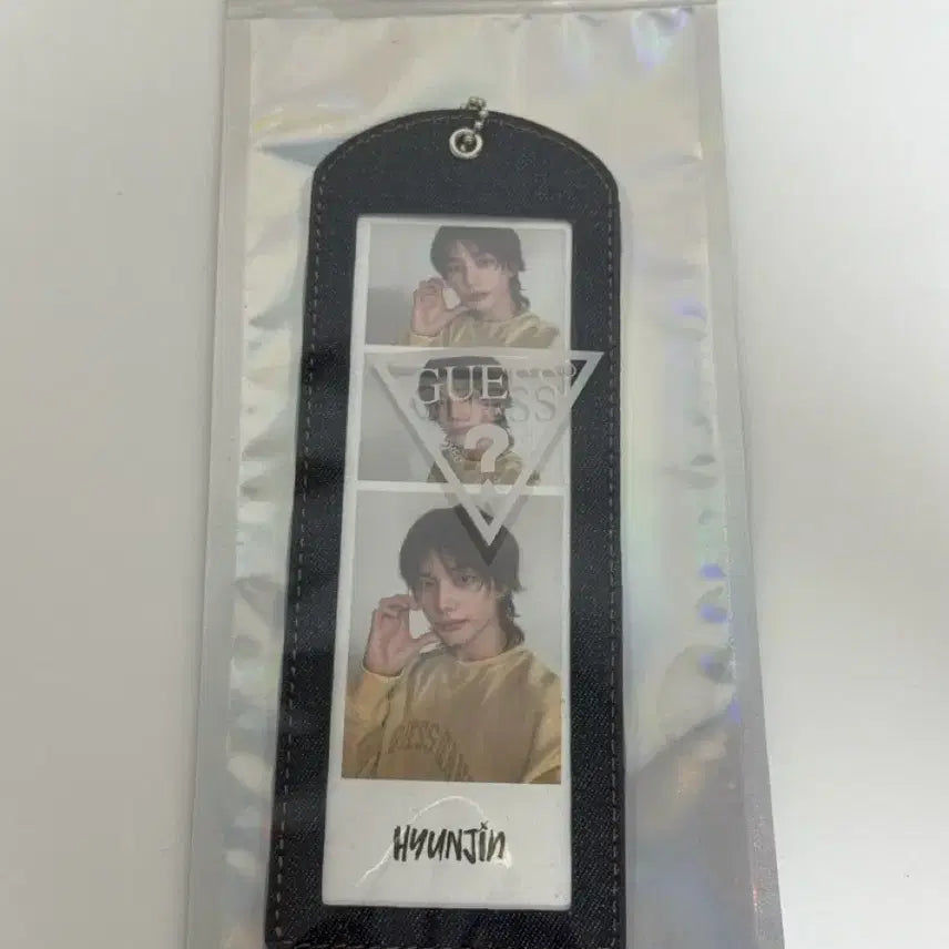 [BUNJANG] Stray Kids Hyunjin Guess Photocards / 스트레이키즈 현진 게스 사진