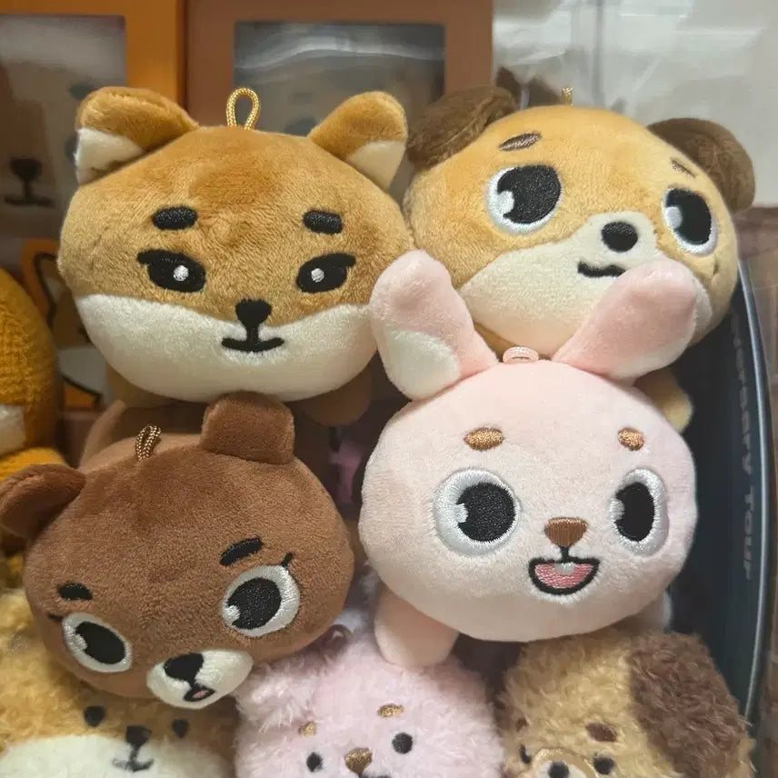 [BUNJANG] Day6 Dennimals Plush Lying Version / (급처)데이식스 데니멀즈 플러시 라잉 버전
