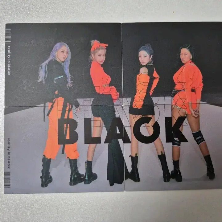 [BUNJANG] Mamamoo Reality in BLACK Lenticular Set (4 types) / 마마무 reality in BLACK 렌티큘러 4종 (택포)