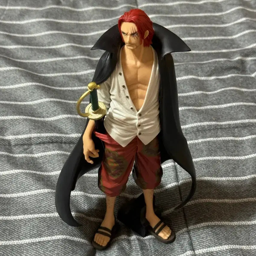 [BUNJANG] One Piece Shanks Figure / 원피스 샹크스 피규어