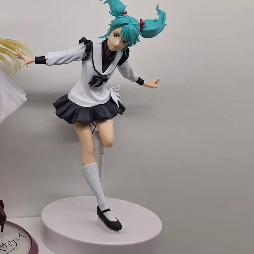 [BUNJANG] Banpresto Quest Paraya Figure / 개봉품) 역습의 샤아  퀘스 파라야 반프레스토 피규어 판매합니다.