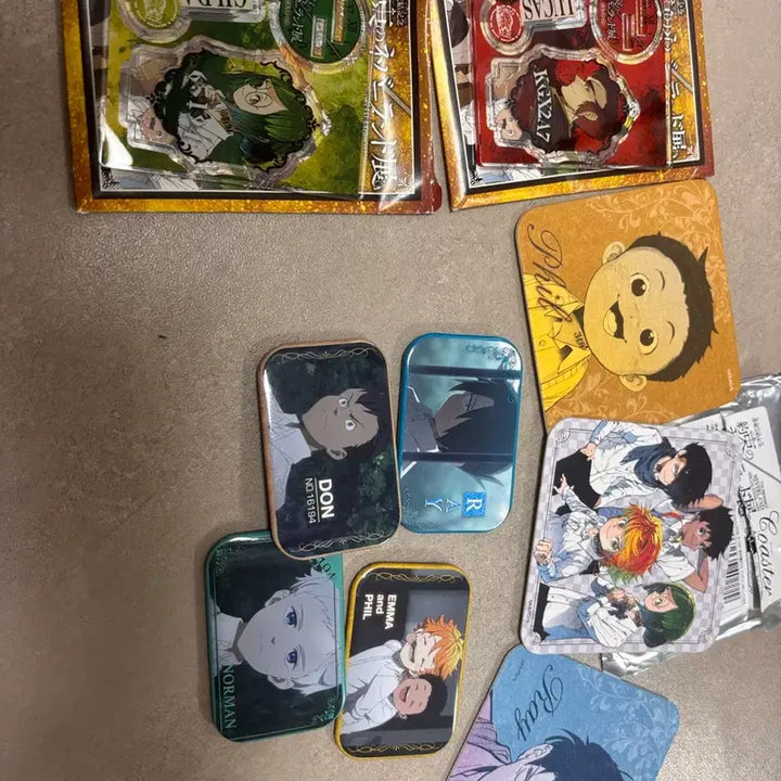 [BUNJANG] The Promised Neverland Bundle Set Acrylic Stands and Cards / 약속의네버랜드 굿즈 일괄판매해요