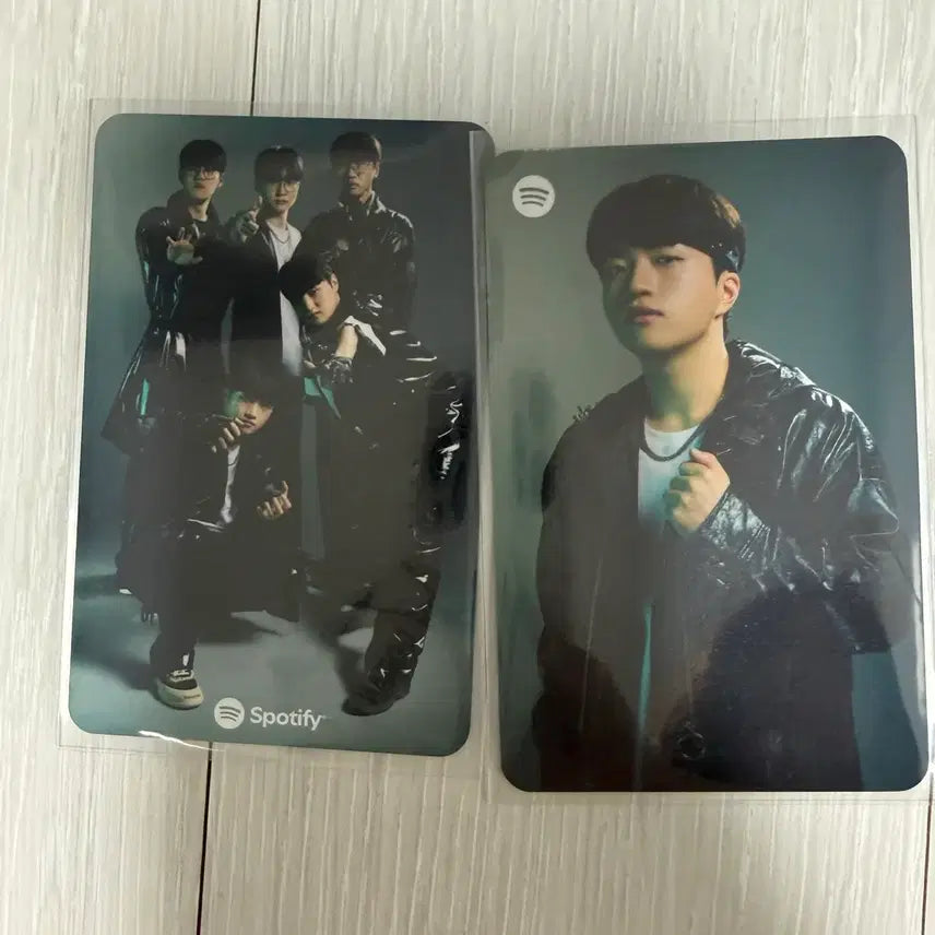 [BUNJANG] T1 Spotify Group Photocard Set + Keria Photocard / t1 스포티파이 단체포카 + 케리아 포토카드 2~3등상 세트