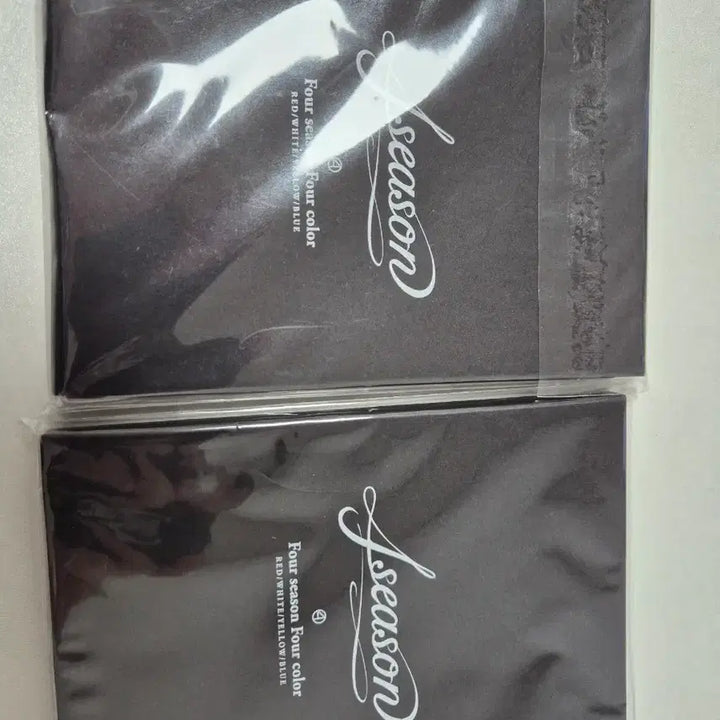 [BUNJANG] Mamamoo Four Seasons Four Color Postcard Set (F/W, S/S Bundle Set) / (택포) 마마무 포시즌 포컬러 엽서 세트 (f/w, s/s 일괄)