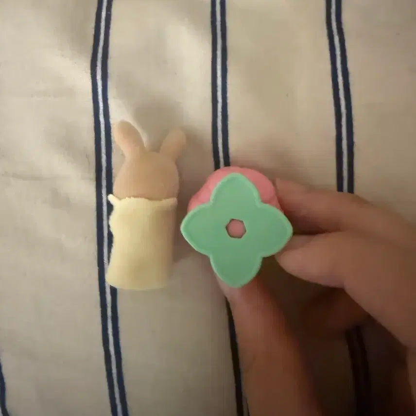 [BUNJANG] Sylvanian Families Baby Flower Garden Secret / 실바니안 아기꽃밭 시크릿
