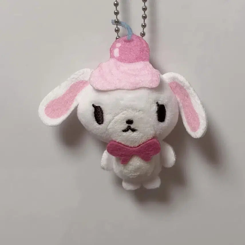 [BUNJANG] Sanrio Whip Cream Shiro-Usagi Plush Keychain / 산리오 휘핑크림 시로우사 인형 키링