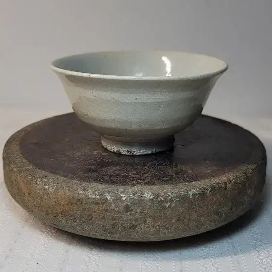 [BUNJANG] Early Joseon Dynasty White Porcelain Cup (Guaranteed Authentic) / 조선초기백자잔(진품보장)