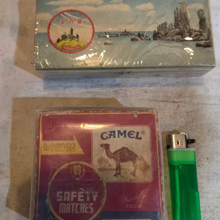 [BUNJANG] Vintage Safety Matchbox Set (2 Pieces) / 근대사  / 옛날 통성냥 2점