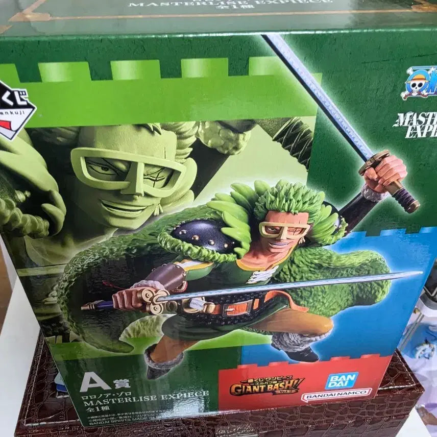 [BUNJANG] One Piece Roronoa Zoro Master Piece Figure / 조로a상택포(4)