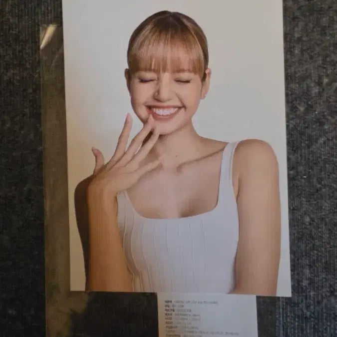 [BUNJANG] BLACKPINK Lisa Shiseido Postcard POB / [급처]블랙핑크 리사 시세이도 엽서 특전 굿즈 BLACKPINK LISA