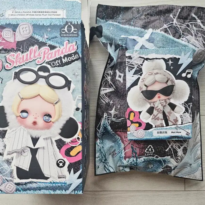 [BUNJANG] Pop Mart Skullpanda Off Not Now Sealed Figure / 팝마트정품 미개봉 스컬판다 off 오프 낫나우 Not now