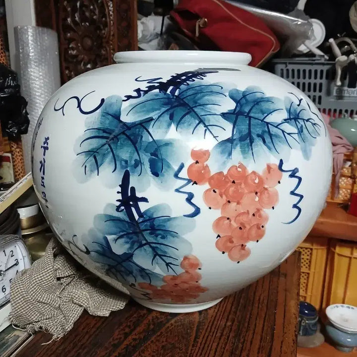 [BUNJANG] Joseon Dynasty Celadon Porcelain Vase with Grape Motif / 화병 포도 문양 청화백자 주기도문도자기항아리