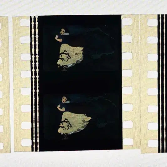 [BUNJANG] Disney Snow White and the Seven Dwarfs Film Cut 6 Sheets / 백설공주와 일곱난쟁이 필름컷 6매 / 영화 필름 / 디즈니