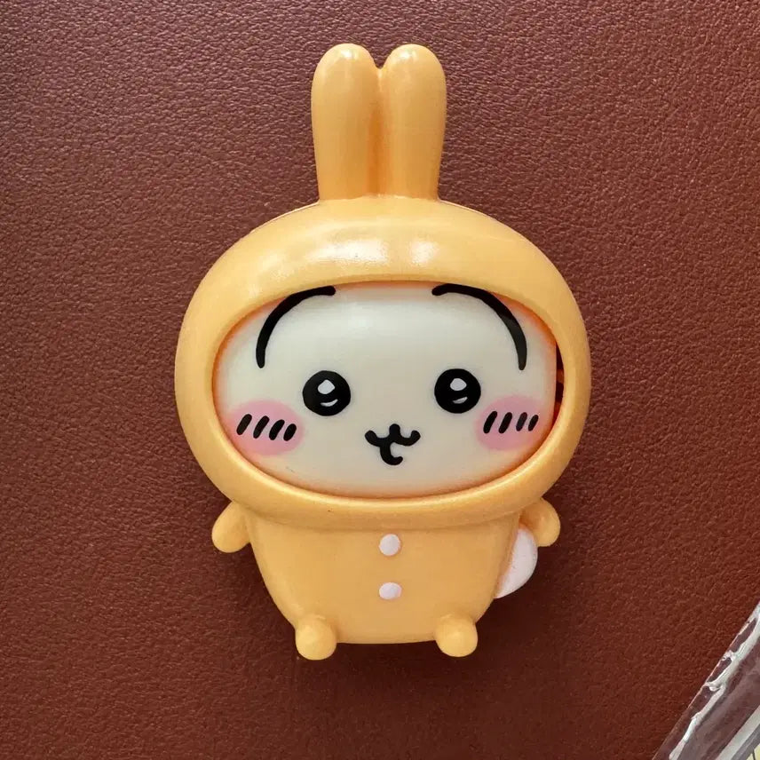 [BUNJANG] Usagi Acrylic Stand &amp; Figure &amp; Figure Keychain Bundle Set / 우사기 아크릴스탠드 &amp; 피규어 &amp; 피규어 키링 일괄 판매