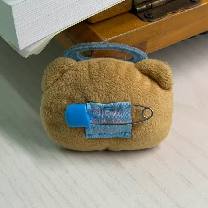 [BUNJANG] Rilakkuma Face Emoji Badge / 리락쿠마 얼굴 인형 모양 이모지 뱃지