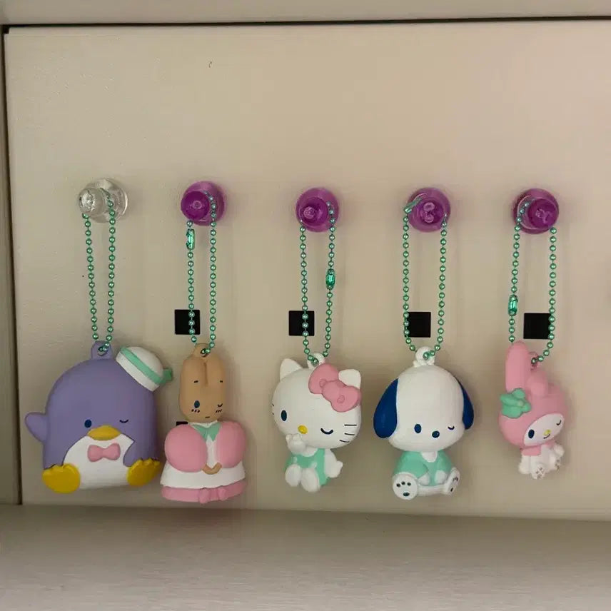 [BUNJANG] Sanrio Flat Mascot Gacha Bundle Set: Hello Kitty, Pochacco, My Melody, Marron Cream, Tuxedo Sam / 산리오 납작 마스코트 가챠 일괄 헬로키티 포챠코 마이멜로디 마론크림 턱시도샘