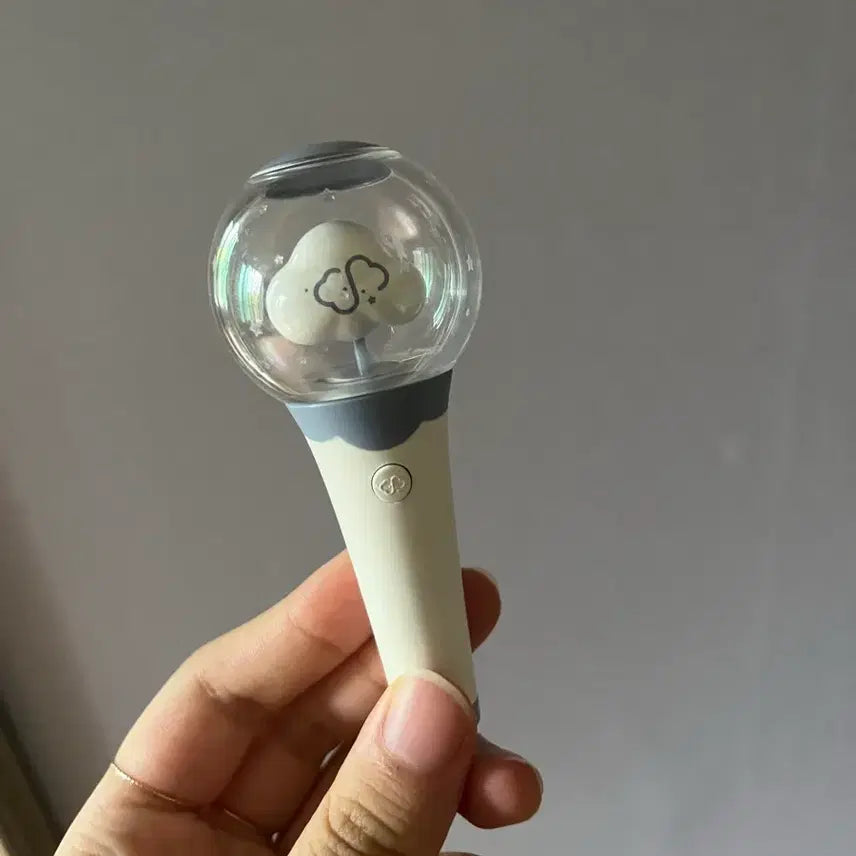 [BUNJANG] Ha Sung-woon Mini Lightstick Rattle Keychain / 하성운 미니 응원봉 딸랑이 키링