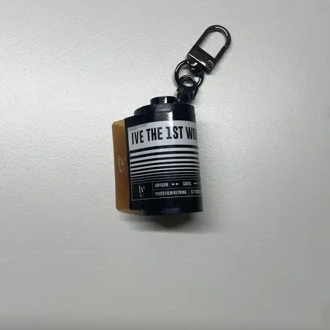 [BUNJANG] IVE The 1st World Film Keyring / 아이브 굿즈 판매