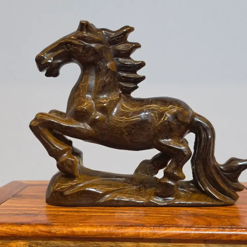 [BUNJANG] Tiger Eye Stone Horse Sculpture / 26081702 좋은 기운을 내뿜는 영롱한 호안석 타이거아이 말 조각상 광물 수석 팝니다