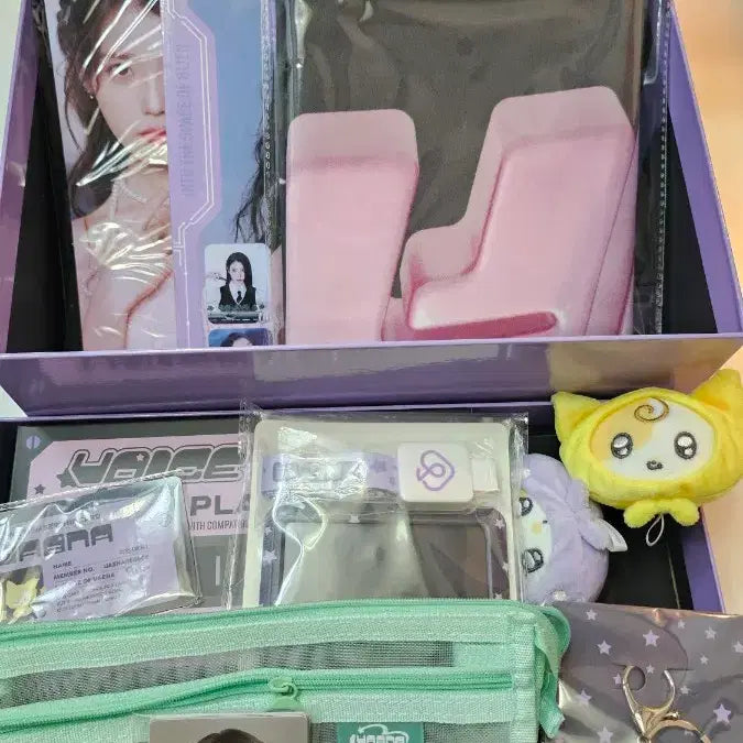 [BUNJANG] IU Uaena 8th Official Fanclub Kit / 아이유 유애나 8기 공식 팬클럽 키트